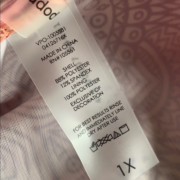 Bobbie Brooks Women’s Halter two piece swimsuit - Picture 8 of 8